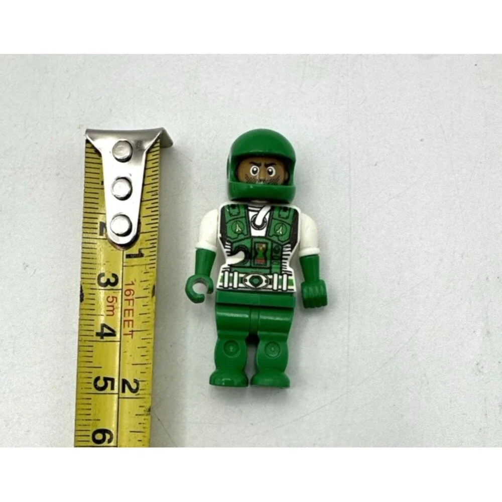 LEGO Space Police II Chef Minifigure Green/White Collectible